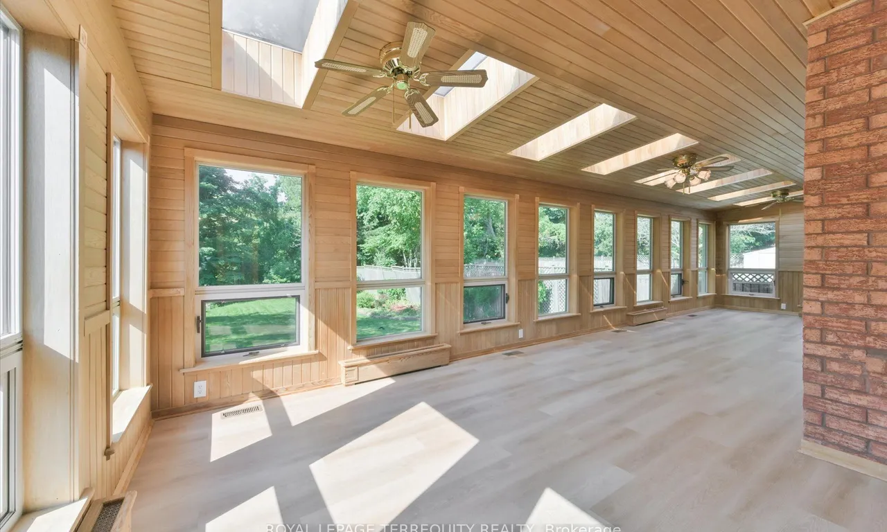 154 Centennial Rd, Toronto, ON M1C 1Z5