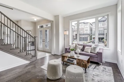 1289 Aquarius Tr, Pickering, ON L1X 0L9