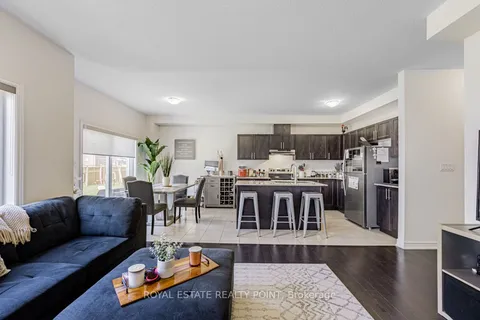 101 Bill Hutchinson Cres, Clarington, ON L1C 4T5