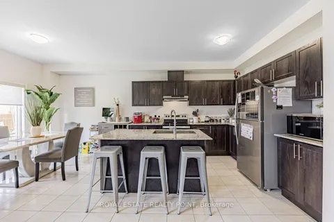 101 Bill Hutchinson Cres, Clarington, ON L1C 4T5