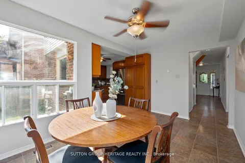 49 Farrow Cres, Ajax, ON L1S 4W7