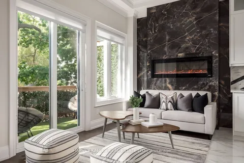 110 Leyton Ave, Toronto, ON M1L 3T8