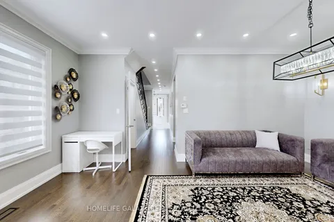 25 Christine Elliott Ave, Whitby, ON L1P 0B8