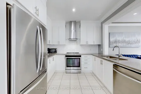 25 Christine Elliott Ave, Whitby, ON L1P 0B8