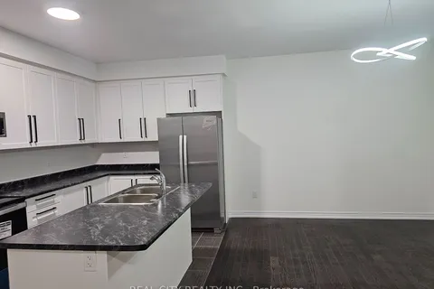 2873 Whites Rd, Pickering, ON L0H 1J0