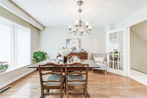 33 Rice Dr, Whitby, ON L1N 7Z2