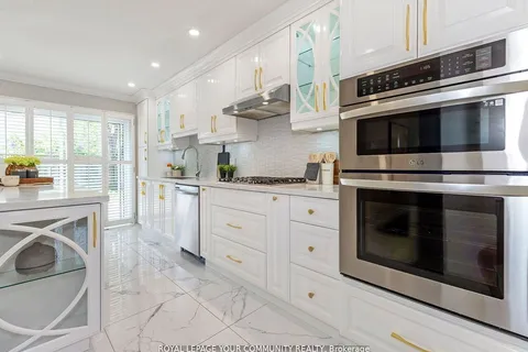 25 Bornholm Dr, Toronto, ON M1C 4P9