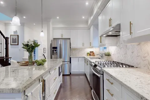 34A Maybourne Ave, Toronto, ON M1L 2V8