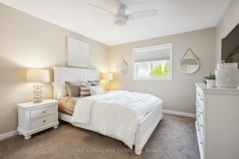 89 Hemmingway Dr, Clarington, ON L1E 2C2