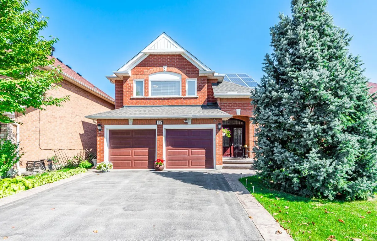 17 Ball Cres, Whitby, ON L1P 1W6
