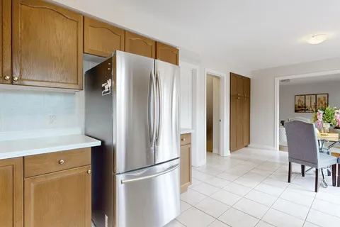 31 Welsh St, Ajax, ON L1T 4A4