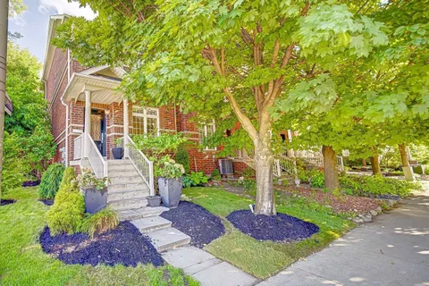 59 Belleville St, Toronto, ON M4E 3X9