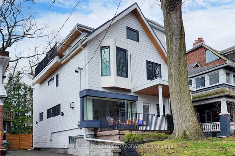 52 Fernwood Park Ave, Toronto, ON M4E 3G1