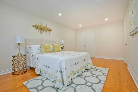 11 Tooklea Cres, Toronto, ON M1S 4J7