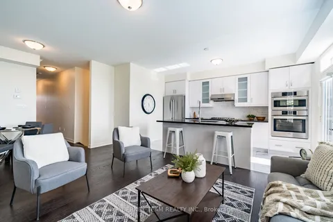 51 Conarty Cres, Whitby, ON L1P 0L4