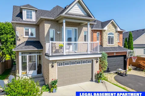 11 Cotton St, Clarington, ON L1C 5H3