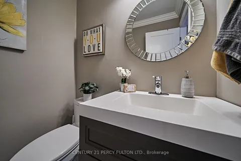 7595 Duffs Rd, Whitby, ON L1M 1Z8