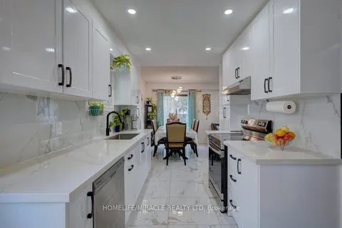 1434 Anton Sq, Pickering, ON L1V 5S9