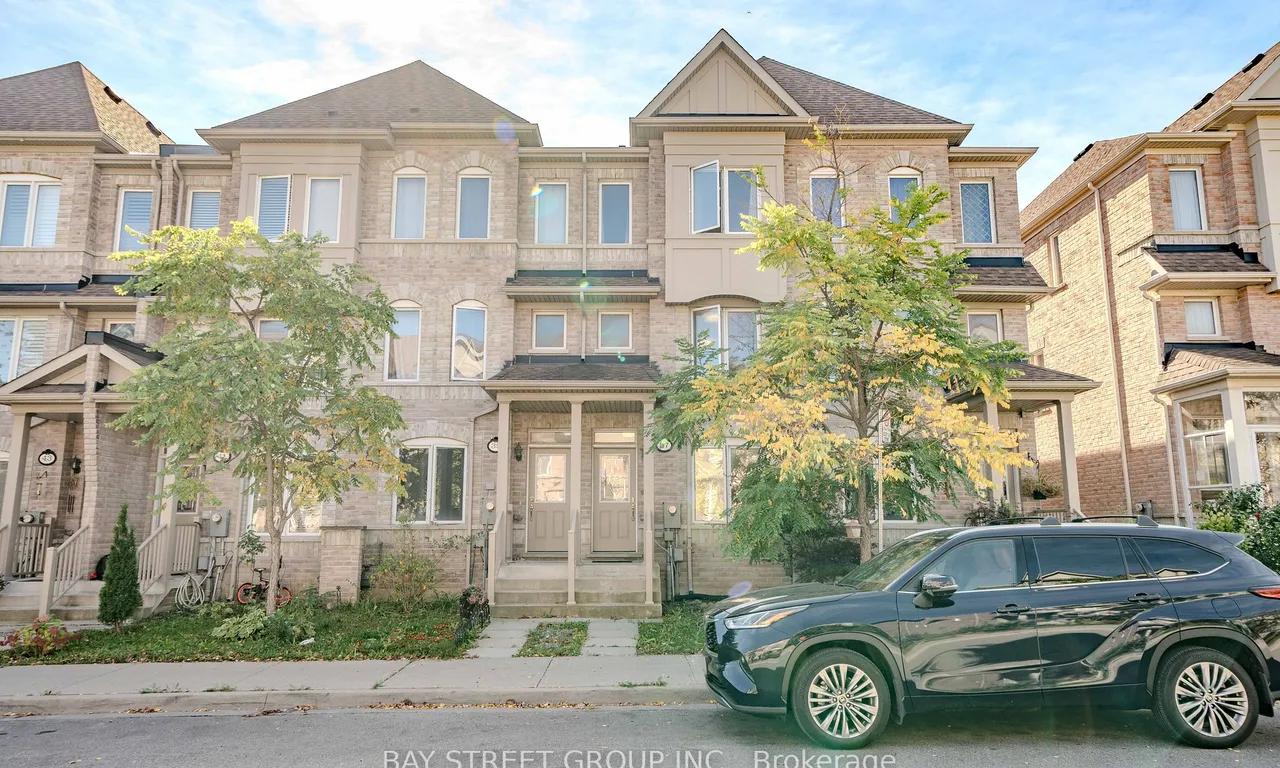 37 De Jong St, Toronto, ON M1P 0C1