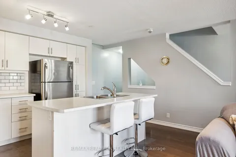 79 Far North Crt, Oshawa, ON L1L 0J5