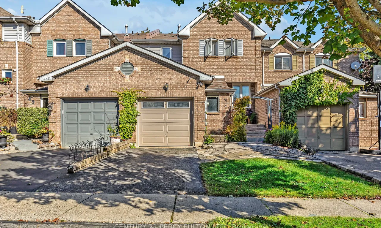 51 Heaver Dr, Whitby, ON L1N 8X3