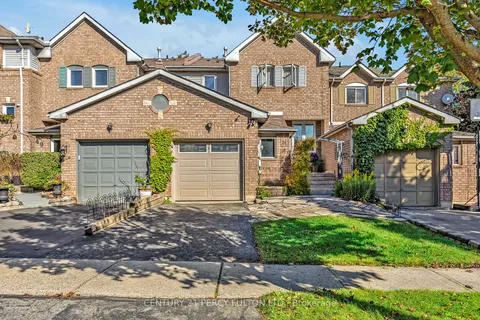 51 Heaver Dr, Whitby, ON L1N 8X3