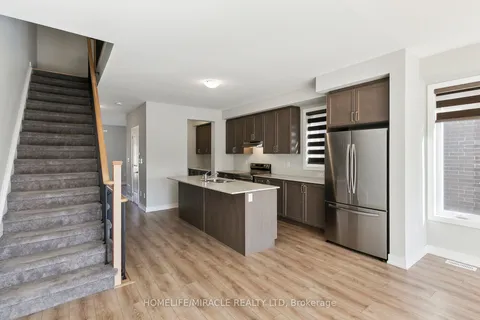 27 Assunta Lane, Clarington, ON L1C 0E1