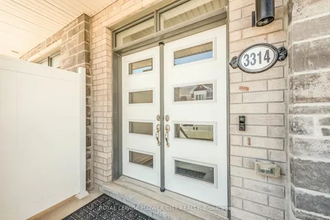 3314 Thunderbird Prom, Pickering, ON L0H 1J0
