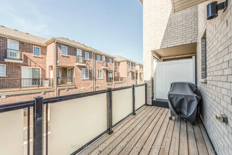 3314 Thunderbird Prom, Pickering, ON L0H 1J0