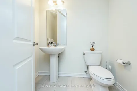3314 Thunderbird Prom, Pickering, ON L0H 1J0