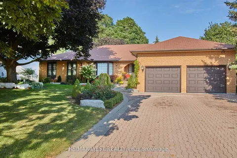 499 Reynolds St, Whitby, ON L1N 6H4