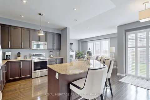 103 Alldread Cres, Clarington, ON L1B 0B5