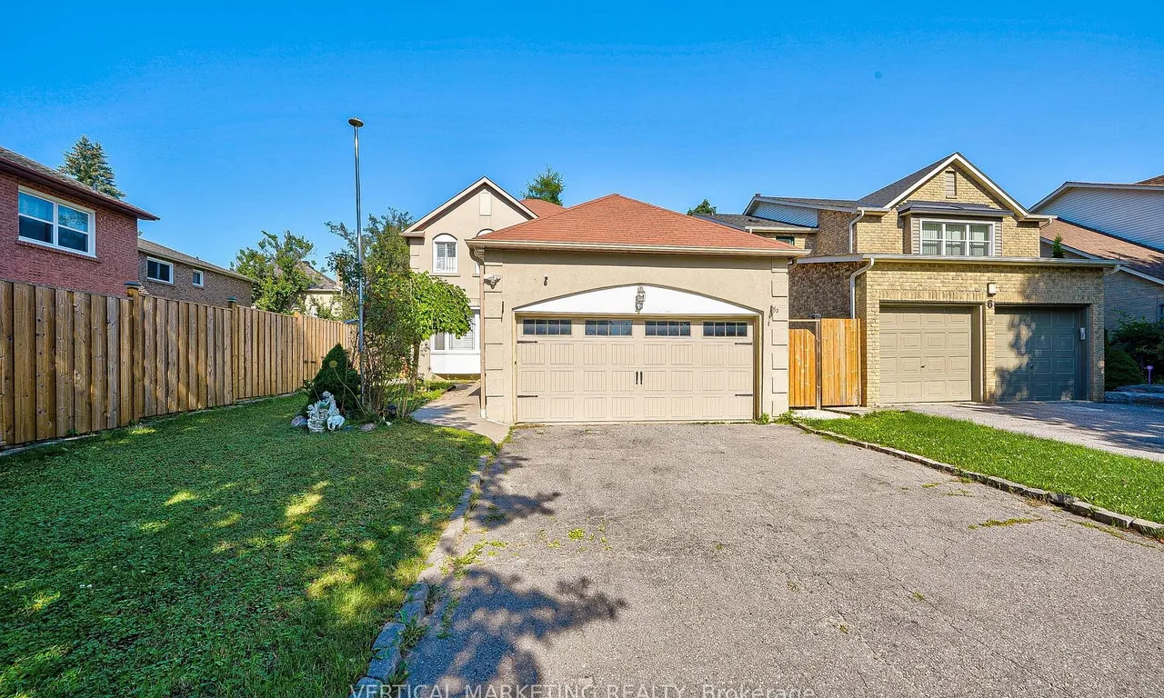 4 Radford Dr, Ajax, ON L1T 1V9
