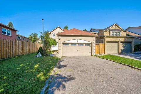 4 Radford Dr, Ajax, ON L1T 1V9