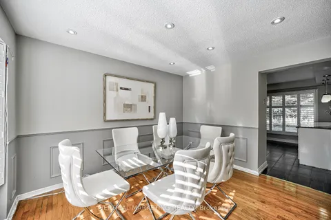 4 Radford Dr, Ajax, ON L1T 1V9