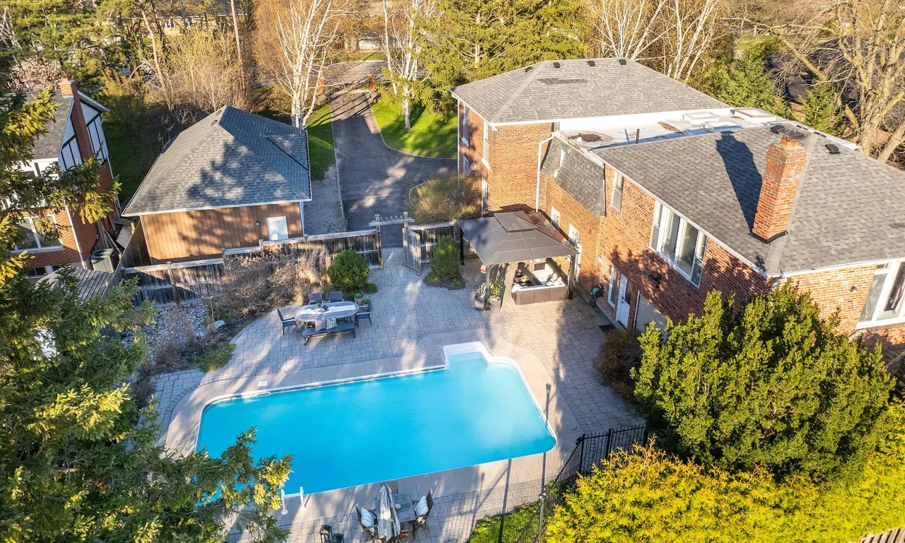 730 Anderson St, Whitby, ON L1N 9Y1
