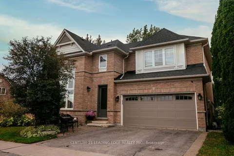 612 Fleetwood Dr, Oshawa, ON L1K 0A2