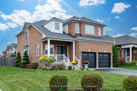 18 Harkness Dr, Whitby, ON L1R 0C3