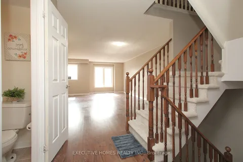 36 Stonewood St, Ajax, ON L1S 0B2