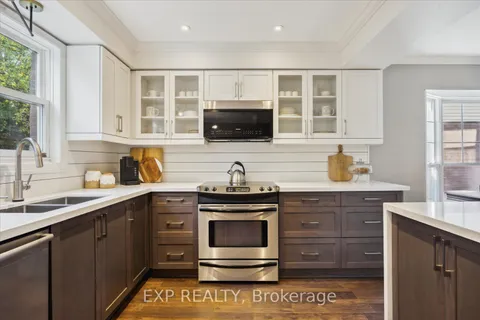 441 Prestwick Dr, Oshawa, ON L1J 7R6