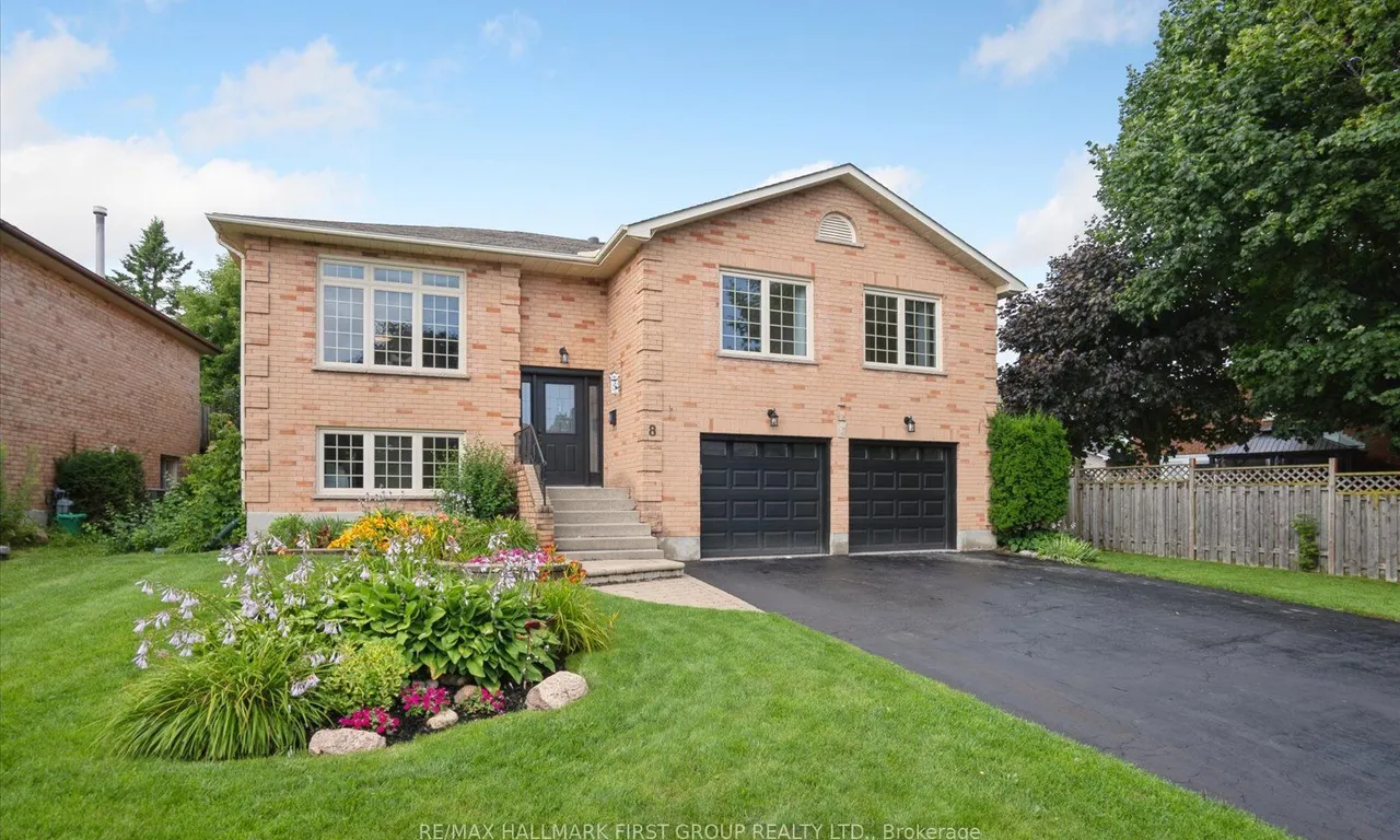 8 Mull Cres, Clarington, ON L1E 2C9