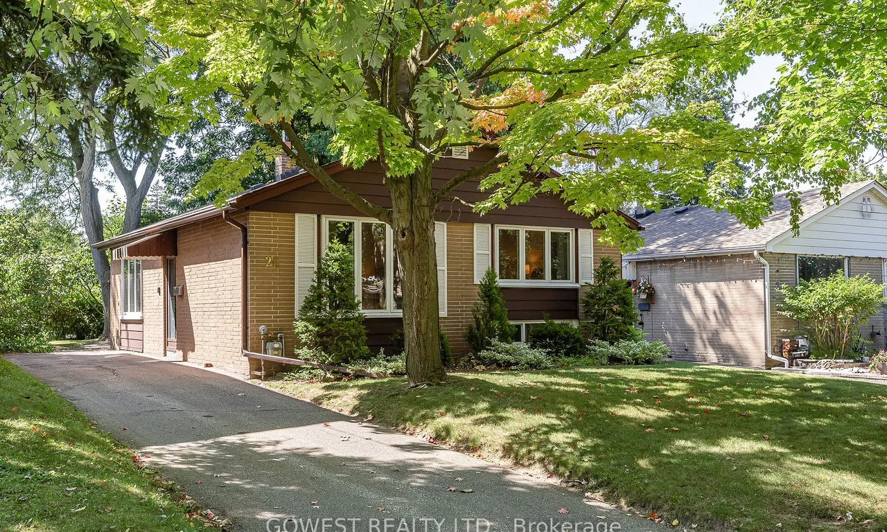 26 Peking Rd, Toronto, ON M1J 2X4