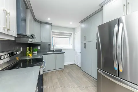 59 Hollyhedge Dr, Toronto, ON M1J 1X2