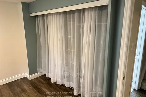 24 Grassmere Crt, Oshawa, ON L1H 3X4