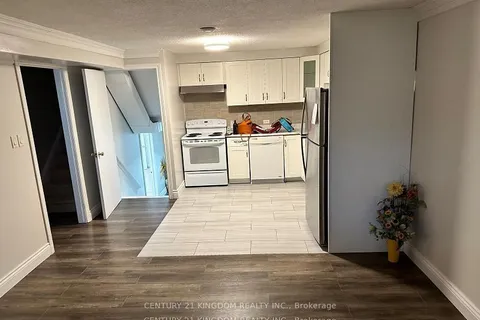 24 Grassmere Crt, Oshawa, ON L1H 3X4