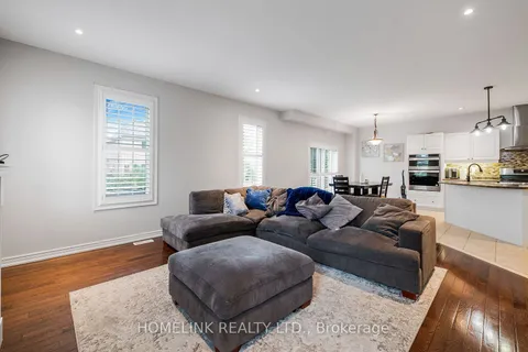 1643 Coldstream Dr, Oshawa, ON L1K 3B5