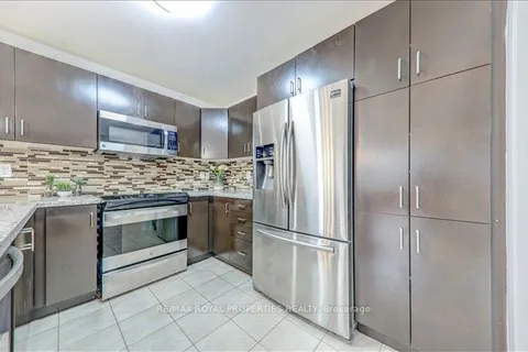 99 Oswell Dr, Ajax, ON L1Z 0L5