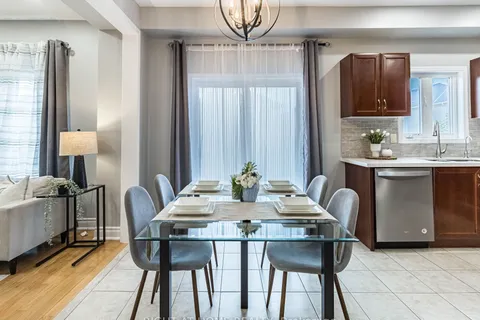 956 Ormond Dr, Oshawa, ON L1K 3C1