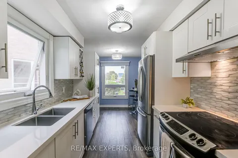 73 Mullen Dr, Ajax, ON L1T 2B2