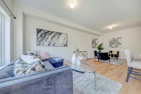 2560 Winter Words Dr, Oshawa, ON L1L 0S7